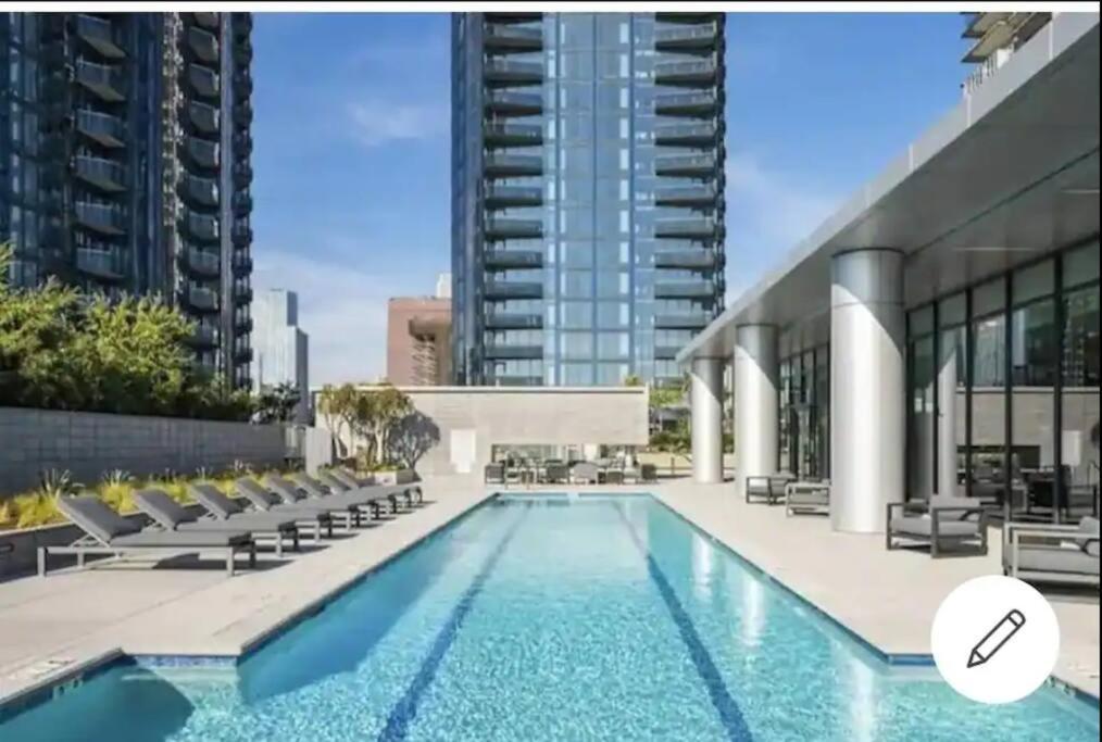Comfy With Pool & Hot Tub In Downtown La'